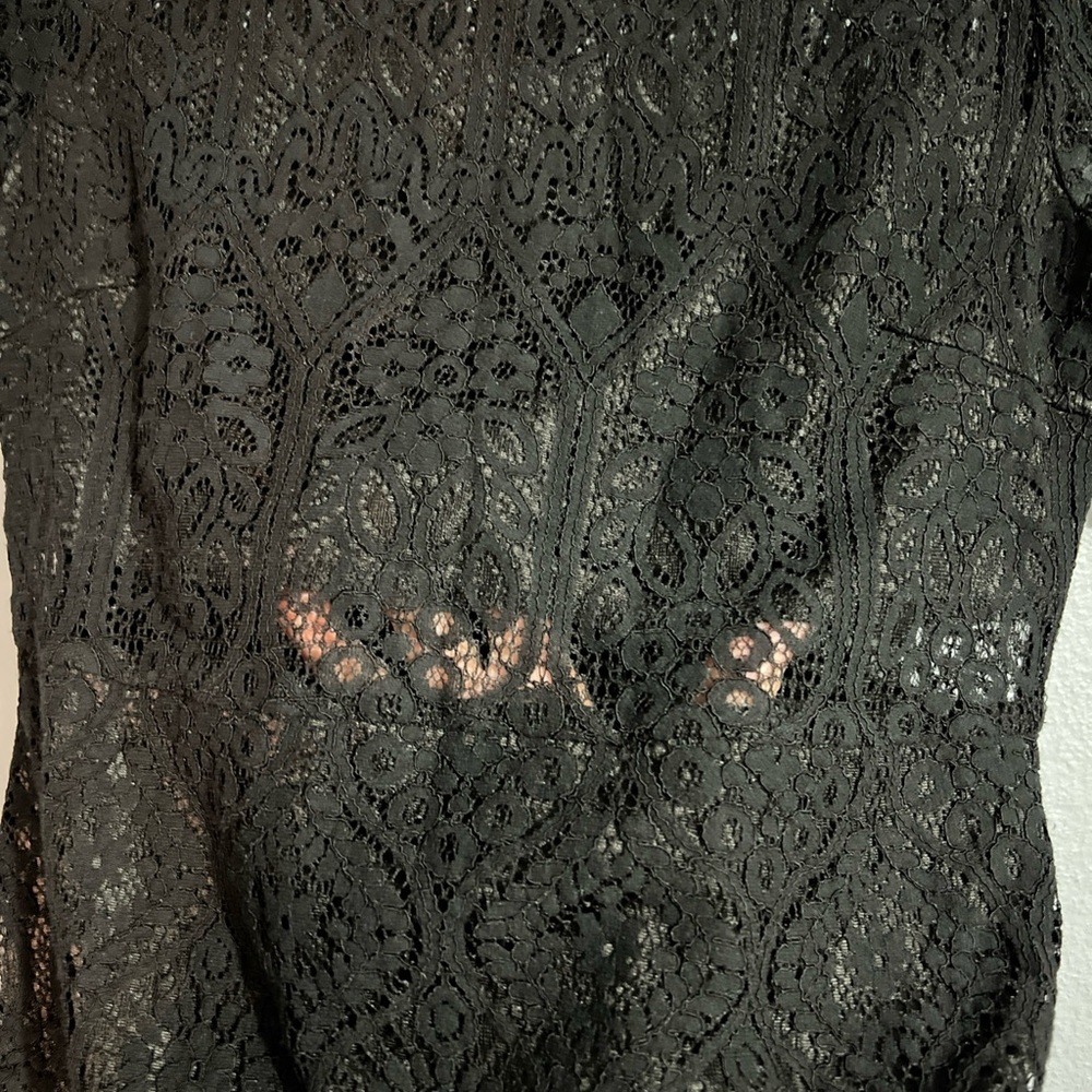 Cupshe Top Cut Out Lace Eyelet Short Sleeve Zip Peek A Boo Middle Women Sz Large - Picture 2 of 8